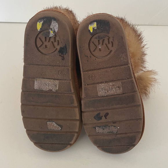 ⬇️REDUCED⬇️ Size 9 Michael Kors Kids Alyona Faux Fur Boots - Picture 4 of 4